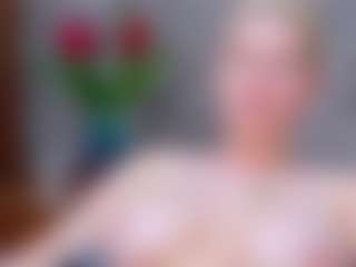 Cuteblondeme's Live Sex Cam Show