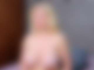 Cuteblondeme's Live Sex Cam Show