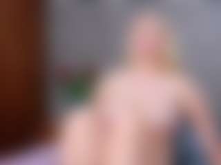 Cuteblondeme's Live Sex Cam Show