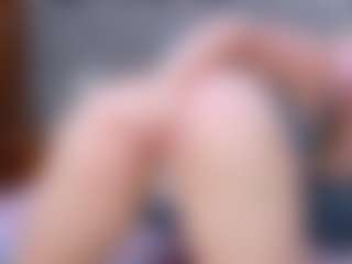 Cuteblondeme's Live Sex Cam Show