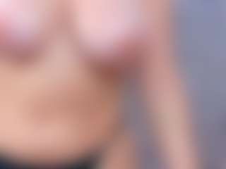 Cuteblondeme's Live Sex Cam Show