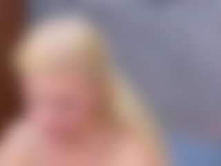 Live cam show with Cuteblondeme - Big Ass on boobsie.com