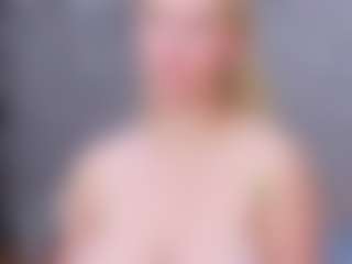 Cuteblondeme's Live Sex Cam Show