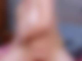 Cuteblondeme's Live Sex Cam Show