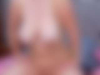 Cuteblondeme's Live Sex Cam Show
