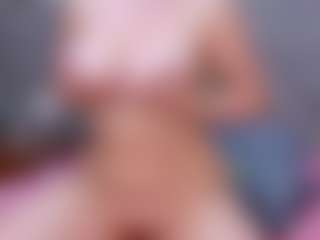 Cuteblondeme's Live Sex Cam Show