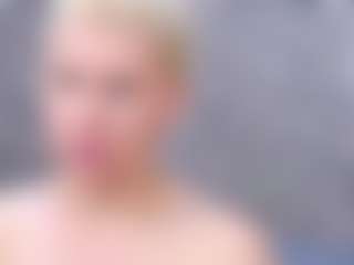Live cam show with Cuteblondeme - Spank Blonde Hair on Gym Cam Girls