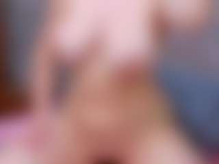Cuteblondeme's Live Sex Cam Show