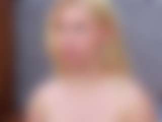 Cuteblondeme's Live Sex Cam Show