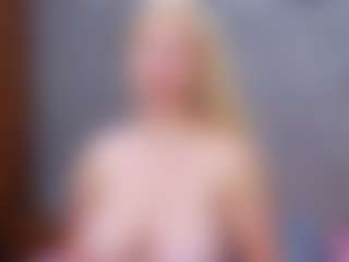 Live cam show with Cuteblondeme - Strip on madthumbs
