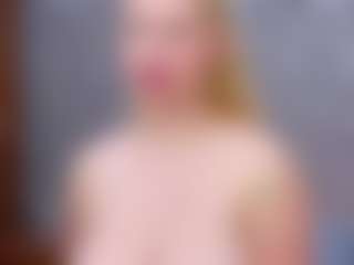 Live cam show with Cuteblondeme - Tittyfuck on CamClone