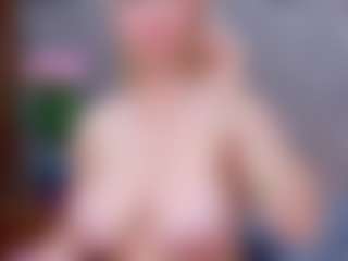 Cuteblondeme's Live Sex Cam Show