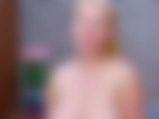 Cuteblondeme's Live Sex Cam Show