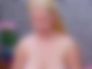 Cuteblondeme's Live Sex Cam Show