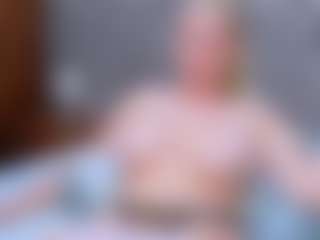 Live cam show with Cuteblondeme - Erotic Dance on madthumbs