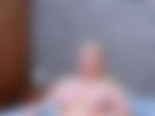 Cuteblondeme's Live Sex Cam Show