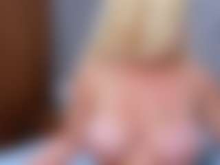 Cuteblondeme's Live Sex Cam Show