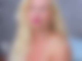 Cuteblondeme's Live Sex Cam Show