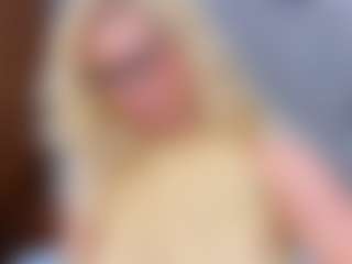 Cuteblondeme's Live Sex Cam Show