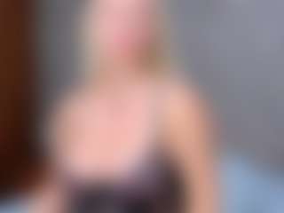 Cuteblondeme's Live Sex Cam Show
