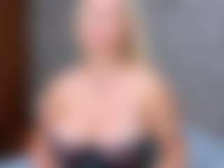 Cuteblondeme's Live Sex Cam Show