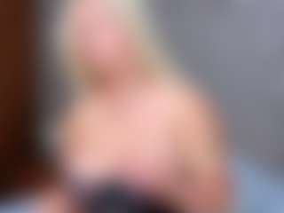Cuteblondeme's Live Sex Cam Show