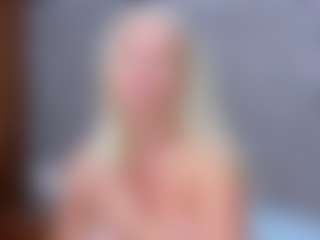Cuteblondeme's Live Sex Cam Show
