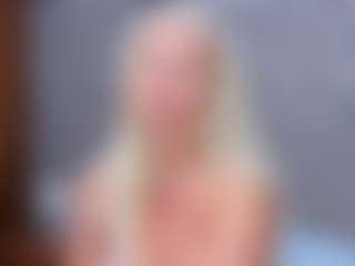 Cuteblondeme's Live Sex Cam Show