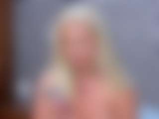 Cuteblondeme's Live Sex Cam Show
