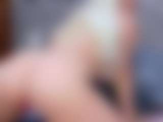 Cuteblondeme's Live Sex Cam Show