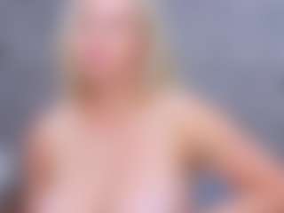 Cuteblondeme's Live Sex Cam Show