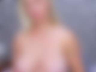 Cuteblondeme's Live Sex Cam Show