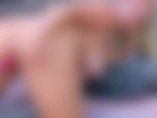 Cuteblondeme's Live Sex Cam Show