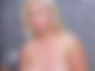 Cuteblondeme's Live Sex Cam Show