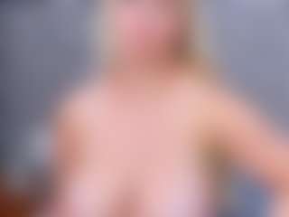 Cuteblondeme's Live Sex Cam Show