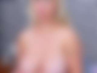 Cuteblondeme's Live Sex Cam Show