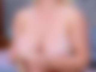 Cuteblondeme's Live Sex Cam Show