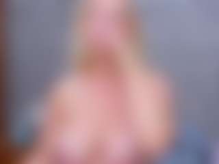 Cuteblondeme's Live Sex Cam Show