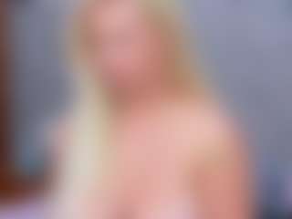 Cuteblondeme's Live Sex Cam Show