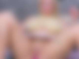 Cuteblondeme's Live Sex Cam Show