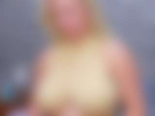 Cuteblondeme's Live Sex Cam Show
