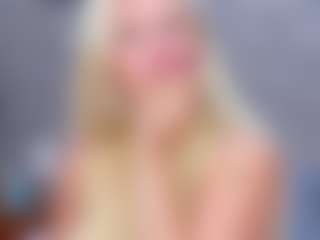 Cuteblondeme's Live Sex Cam Show