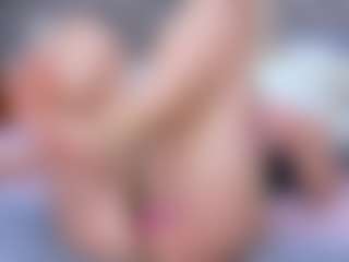 Cuteblondeme's Live Sex Cam Show