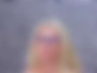 Cuteblondeme's Live Sex Cam Show