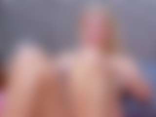 Cuteblondeme's Live Sex Cam Show