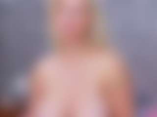 Cuteblondeme's Live Sex Cam Show