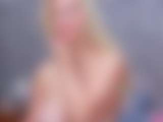 Cuteblondeme's Live Sex Cam Show