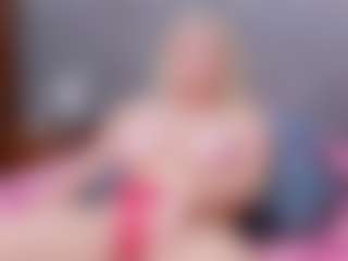 Cuteblondeme's Live Sex Cam Show