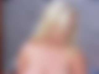 Cuteblondeme's Live Sex Cam Show