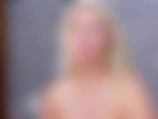 Cuteblondeme's Live Sex Cam Show